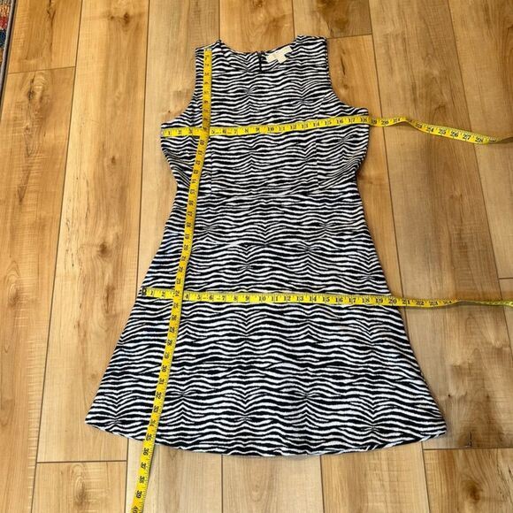 NWT  Michael Kors Sleeveless Sheath Midi Dress Black - White Size 12 - Picture 3 of 7